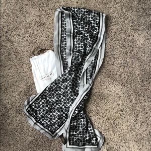 ❤️❤️Beautiful silk Coach scarf❤️❤️
